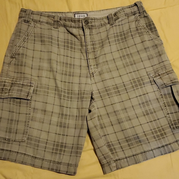 Izod Other - IZOD Green Striped Cargo shorts